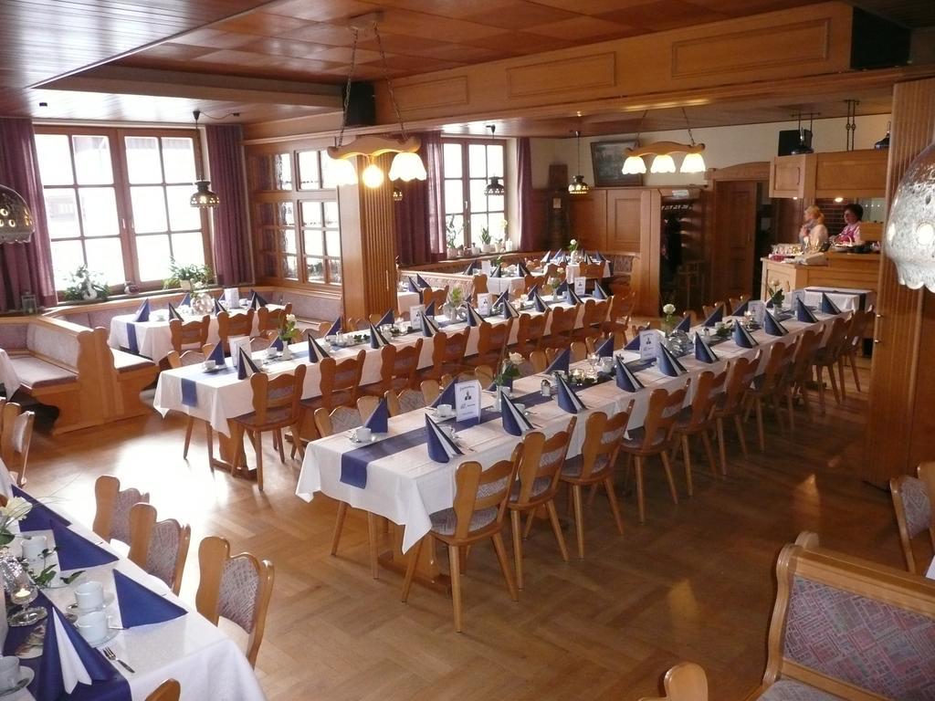 Hotel-Gasthof Zum Oberen Wirt Regen Esterno foto